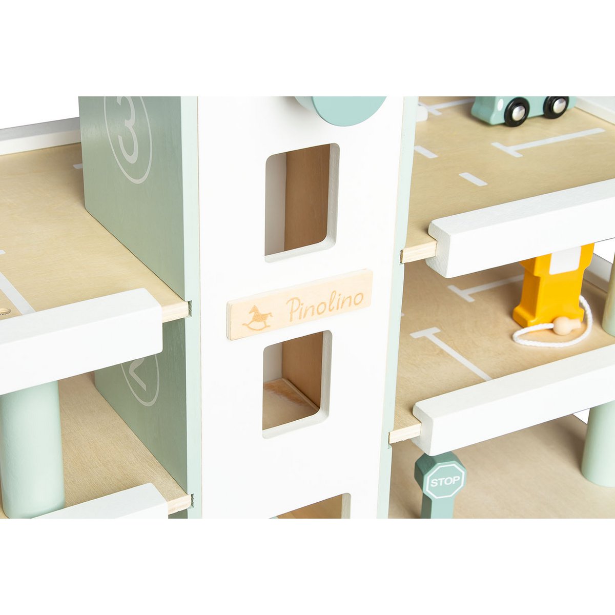 Parkeerplaats "Kurt" met accessoires